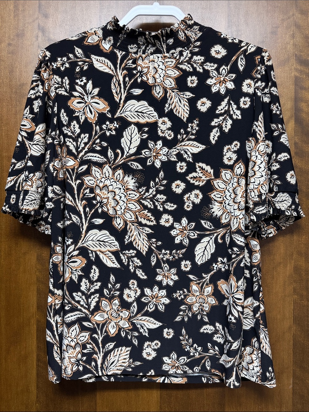 Anne Klein Black Floral Short-Sleeve Blouse with Cream and Tan Accents